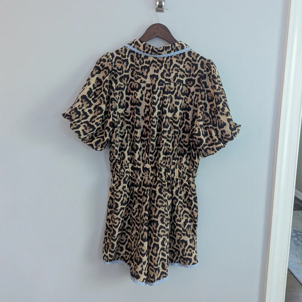 NEW Women's Anniewear Leopard Romper With Blue Lace Trim Small - Picture 3 of 7